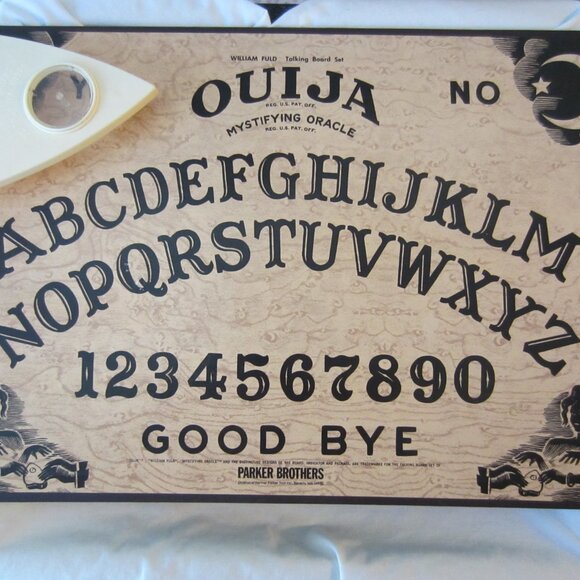 VINTAGE OUIJA BOARD GAME/PARKR BROTHERS/WILLIAM FULD, NO BOX - Picture 6 of 10